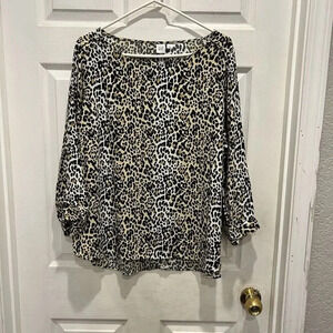 GAP Top‎ Womens Large Leopard Print 3/4 Sleeve Button Shoulder High Lo Pullover